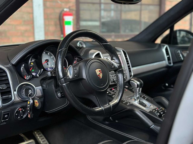 Porsche cayenne s 4.8 v8 sport-chrono 400pk 2013, jp-842-t - afbeelding 11 van  50