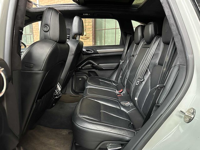 Porsche cayenne s 4.8 v8 sport-chrono 400pk 2013, jp-842-t - afbeelding 42 van  50