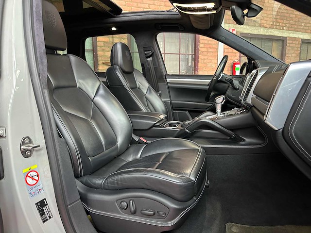 Porsche cayenne s 4.8 v8 sport-chrono 400pk 2013, jp-842-t - afbeelding 44 van  50