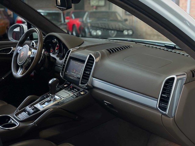 Porsche cayenne turbo 4.8 v8 500hp 2013 oem sport design 500pk 2013 - afbeelding 31 van  45
