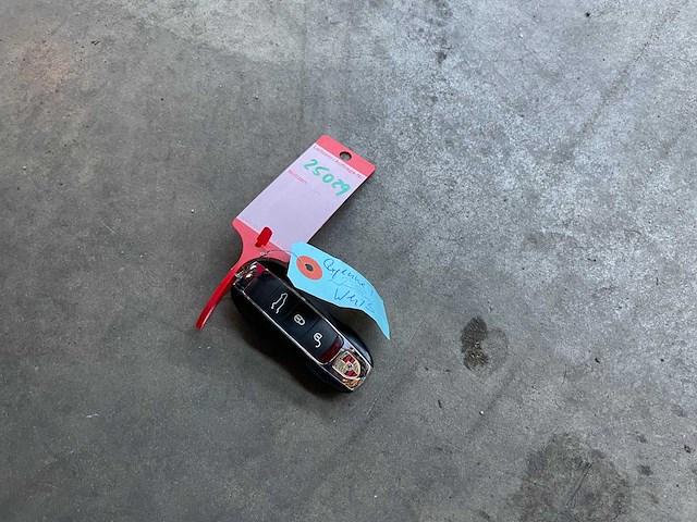 Porsche cayenne turbo 4.8 v8 500hp 2013 oem sport design 500pk 2013 - afbeelding 40 van  45