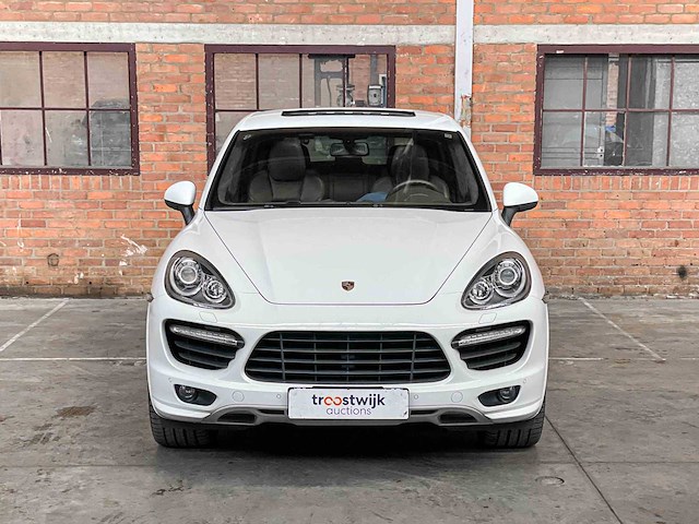 Porsche cayenne turbo 4.8 v8 500hp 2013 oem sport design 500pk 2013 - afbeelding 42 van  45