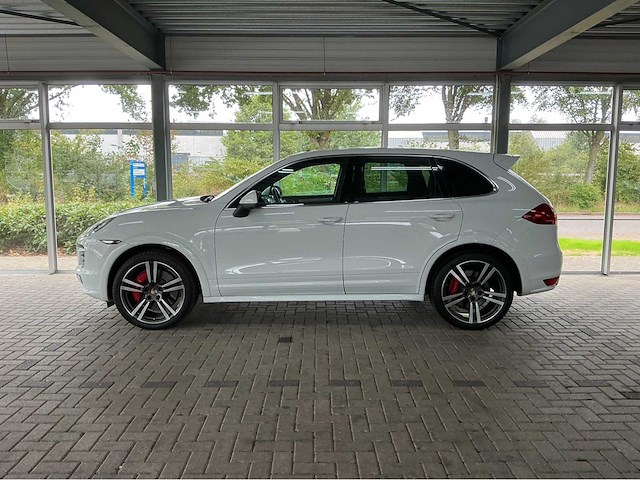 Porsche cayenne turbo 4.8 v8 500hp 2013 sport design 500pk 2013 btw auto - afbeelding 34 van  49