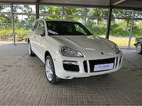 Porsche cayenne turbo 4.8 v8 500pk 2009 youngtimer hvf-20-f - afbeelding 23 van  32