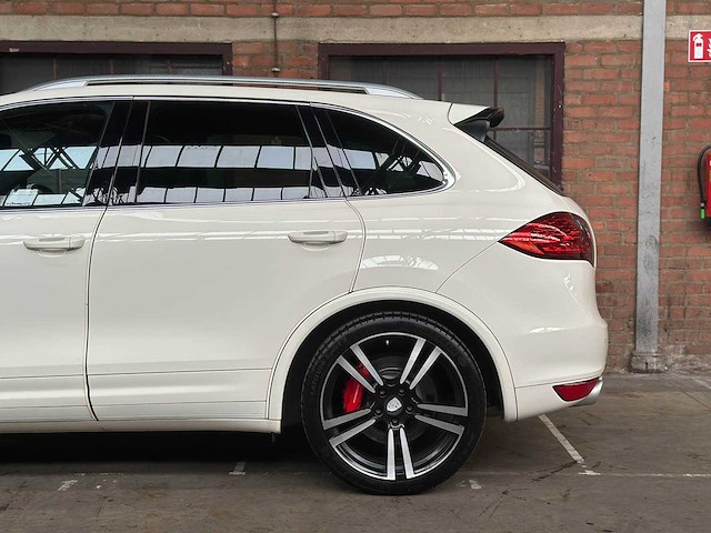 Porsche cayenne turbo 4.8 v8 500pk 2010 38.000km! - afbeelding 16 van  54