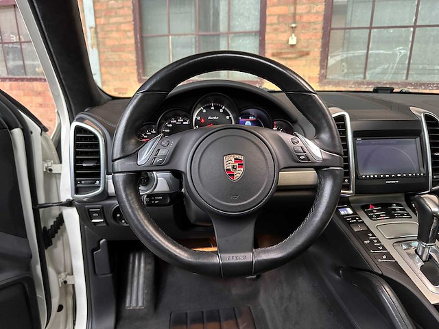 Porsche cayenne turbo 4.8 v8 500pk 2010 38.000km! - afbeelding 18 van  54