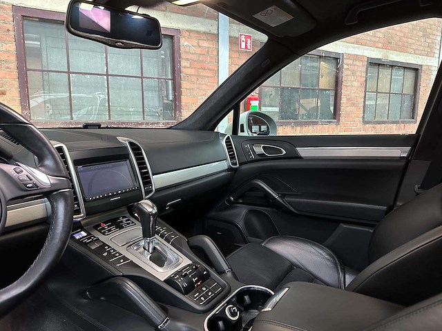 Porsche cayenne turbo 4.8 v8 500pk 2010 38.000km! - afbeelding 19 van  54