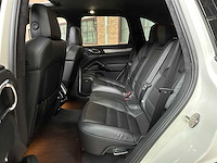Porsche cayenne turbo 4.8 v8 500pk 2010 38.000km! - afbeelding 44 van  54