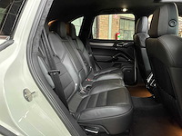 Porsche cayenne turbo 4.8 v8 500pk 2010 38.000km! - afbeelding 46 van  54