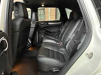 Porsche cayenne turbo 4.8 v8 500pk 2010 38.000km! - afbeelding 44 van  54