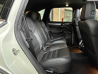 Porsche cayenne turbo 4.8 v8 500pk 2010 38.000km! - afbeelding 46 van  54