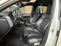 Porsche cayenne turbo 4.8 v8 500pk 2010 38.000km! - afbeelding 39 van  54