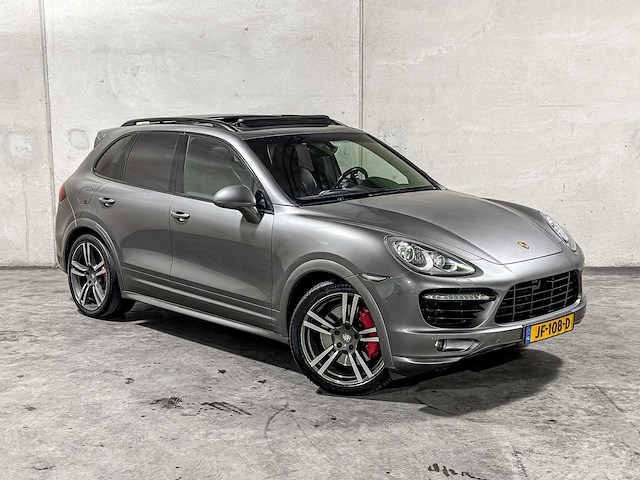 Porsche cayenne turbo 4.8 v8 500pk 2010, jf-108-d - afbeelding 2 van  57