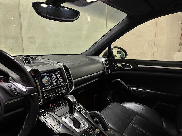 Porsche cayenne turbo 4.8 v8 500pk 2010, jf-108-d - afbeelding 15 van  57