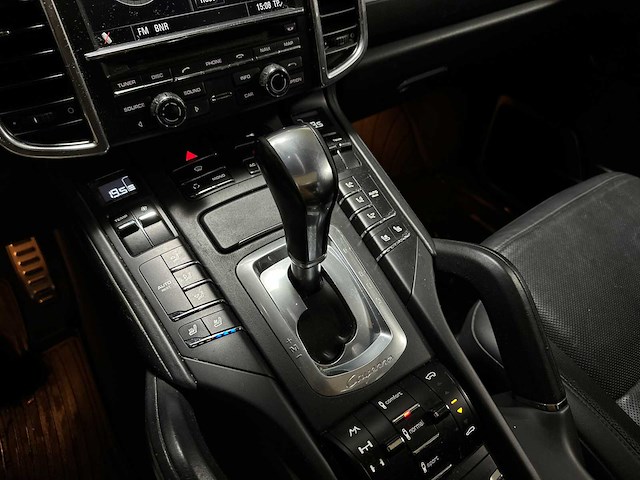 Porsche cayenne turbo 4.8 v8 500pk 2010, jf-108-d - afbeelding 25 van  57