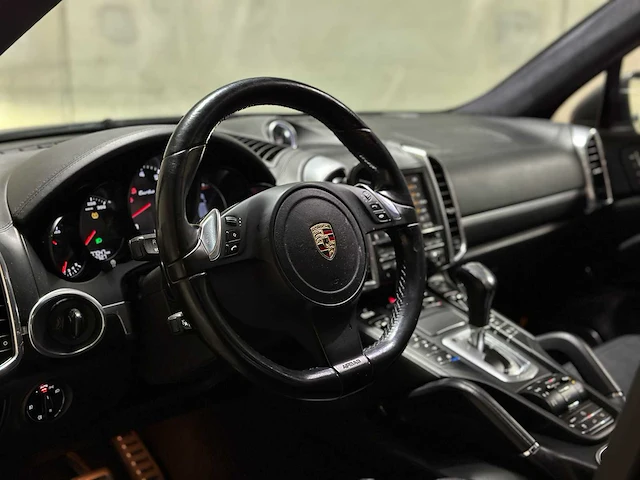 Porsche cayenne turbo 4.8 v8 500pk 2010, jf-108-d - afbeelding 19 van  57