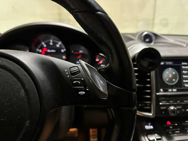 Porsche cayenne turbo 4.8 v8 500pk 2010, jf-108-d - afbeelding 25 van  57