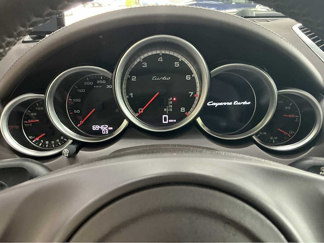 Porsche cayenne turbo 4.8 v8 500pk 2012 70.000km - afbeelding 6 van  10