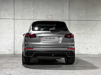 Porsche cayenne turbo 4.8 v8 520pk 2017 sport-chrono - afbeelding 3 van  44