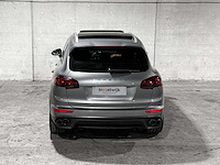 Porsche cayenne turbo 4.8 v8 520pk 2017 sport-chrono - afbeelding 4 van  44