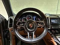 Porsche cayenne turbo 4.8 v8 520pk 2017 sport-chrono - afbeelding 11 van  44
