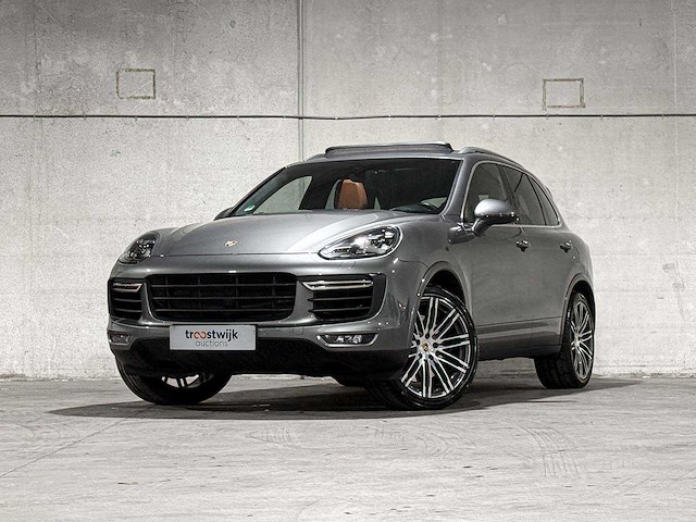 Porsche cayenne turbo 4.8 v8 520pk 2017 sport-chrono - afbeelding 1 van  44