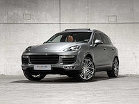 Porsche cayenne turbo 4.8 v8 520pk 2017 sport-chrono - afbeelding 1 van  44