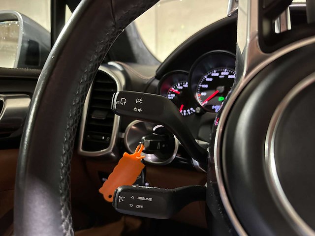 Porsche cayenne turbo 4.8 v8 520pk 2017 sport-chrono - afbeelding 18 van  44
