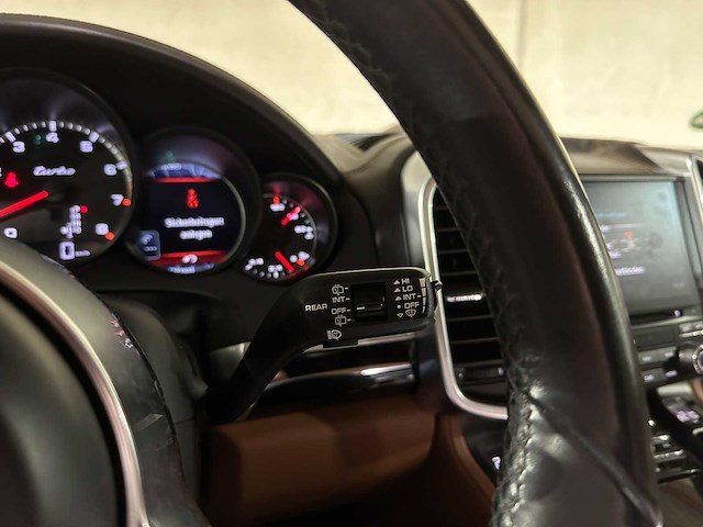 Porsche cayenne turbo 4.8 v8 520pk 2017 sport-chrono - afbeelding 19 van  44