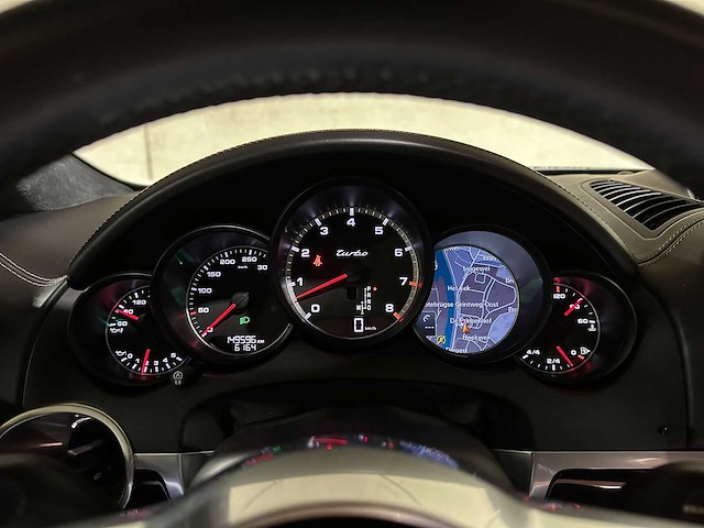 Porsche cayenne turbo 4.8 v8 520pk 2017 sport-chrono - afbeelding 20 van  44