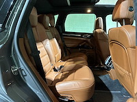 Porsche cayenne turbo 4.8 v8 520pk 2017 sport-chrono - afbeelding 36 van  44
