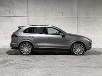 Porsche cayenne turbo 4.8 v8 520pk 2017 sport-chrono - afbeelding 43 van  44