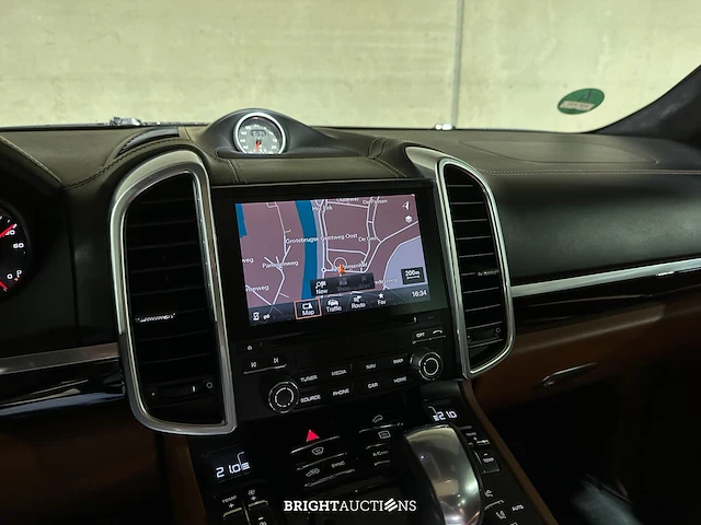 Porsche cayenne turbo 4.8 v8 520pk 2017 sport-chrono - afbeelding 22 van  43