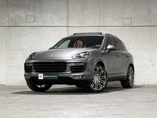 Porsche cayenne turbo 4.8 v8 520pk 2017 sport-chrono - afbeelding 12 van  43