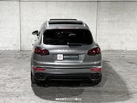 Porsche cayenne turbo 4.8 v8 520pk 2017 sport-chrono - afbeelding 3 van  43