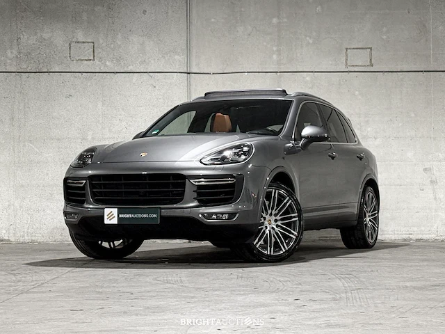 Porsche cayenne turbo 4.8 v8 520pk 2017 sport-chrono - afbeelding 1 van  43