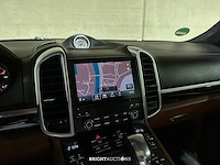 Porsche cayenne turbo 4.8 v8 520pk 2017 sport-chrono - afbeelding 22 van  43