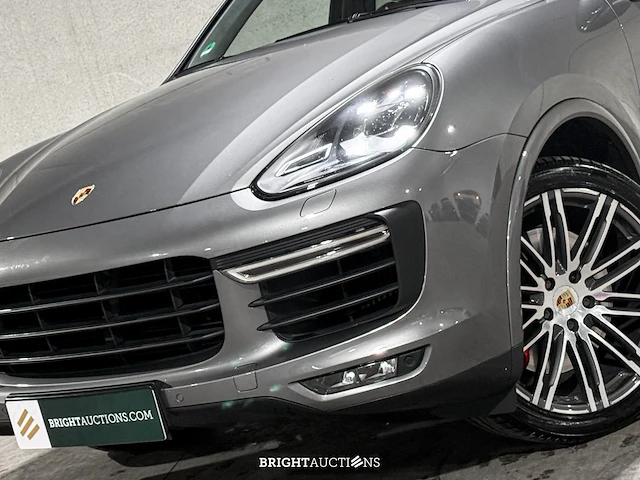 Porsche cayenne turbo 4.8 v8 520pk 2017 sport-chrono - afbeelding 23 van  43