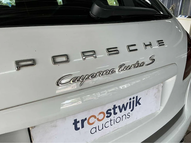 Porsche cayenne turbo s | 4.8 v8 biturbo 550 pk | 2014 | pdcc | luchtvering met pasm | acc | 20-inch 911 turbo design | marge auto - afbeelding 4 van  43