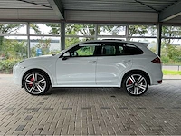 Porsche cayenne turbo s | 4.8 v8 biturbo 550 pk | 2014 | pdcc | luchtvering met pasm | acc | 20-inch 911 turbo design | marge auto - afbeelding 41 van  43