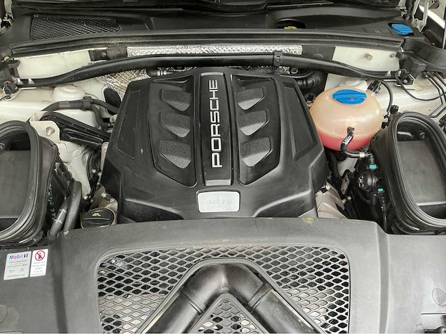 Porsche macan gts, 3.0 liter v6 biturbo - afbeelding 10 van  10