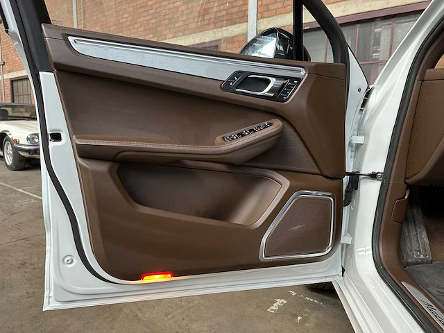 Porsche macan gts 3.0 v6 360pk 2016 (69.000 km) - afbeelding 17 van  41