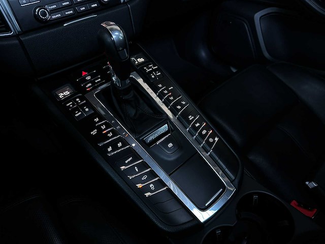 Porsche macan gts 3.0 v6 360pk 2017 - afbeelding 16 van  30