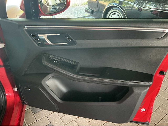Porsche macan gts | 3.0 v6 biturbo | 2017 | 360 pk | pdk | marge auto - afbeelding 20 van  38