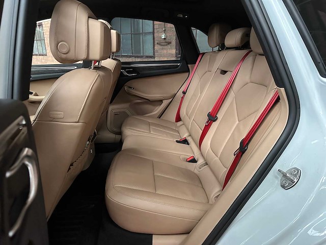 Porsche macan s 2.9 v6 280pk 2022 - afbeelding 35 van  43