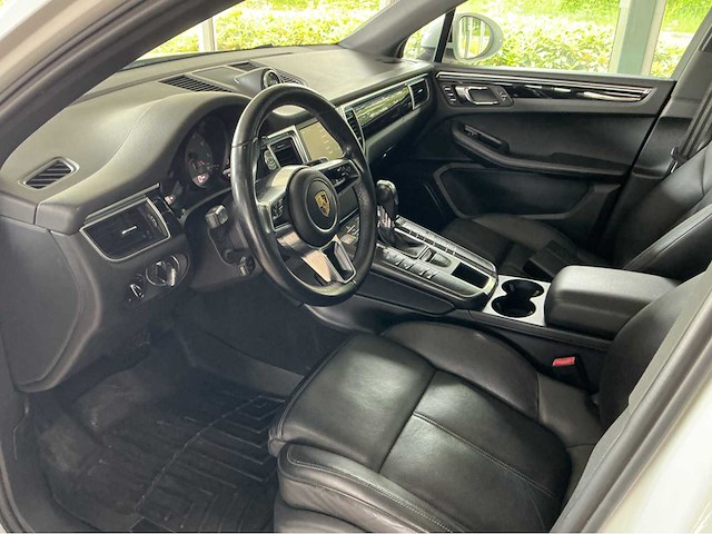 Porsche macan s 3.0 liter v6 bi-turbo benzine 2015 340 pk - afbeelding 15 van  42