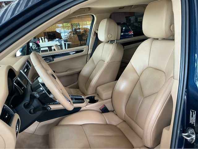 Porsche macan s | 3.0 v6 turbo | 340 pk | 2014 | 12-voudig verstelbare comfortstoelen met geheugen | achteruitrijcamera | xenon | pdk | btw auto - afbeelding 11 van  32