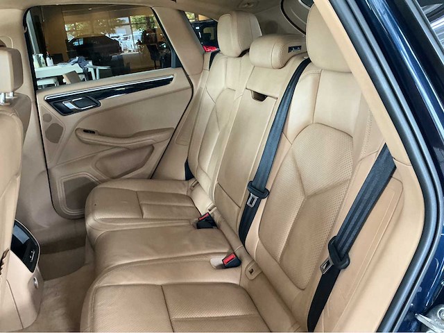 Porsche macan s | 3.0 v6 turbo | 340 pk | 2014 | 12-voudig verstelbare comfortstoelen met geheugen | achteruitrijcamera | xenon | pdk | btw auto - afbeelding 16 van  32