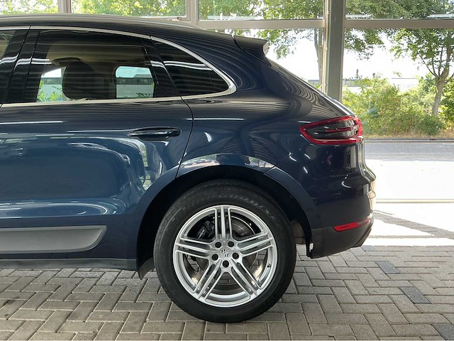 Porsche macan s | 3.0 v6 turbo | 340 pk | 2014 | 12-voudig verstelbare comfortstoelen met geheugen | achteruitrijcamera | xenon | pdk | btw auto - afbeelding 28 van  32