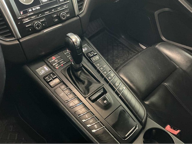 Porsche macan s 95b | 3.0 v6 biturbo | 2016 | 340 pk | awd | luchtvering | btw auto - afbeelding 16 van  37